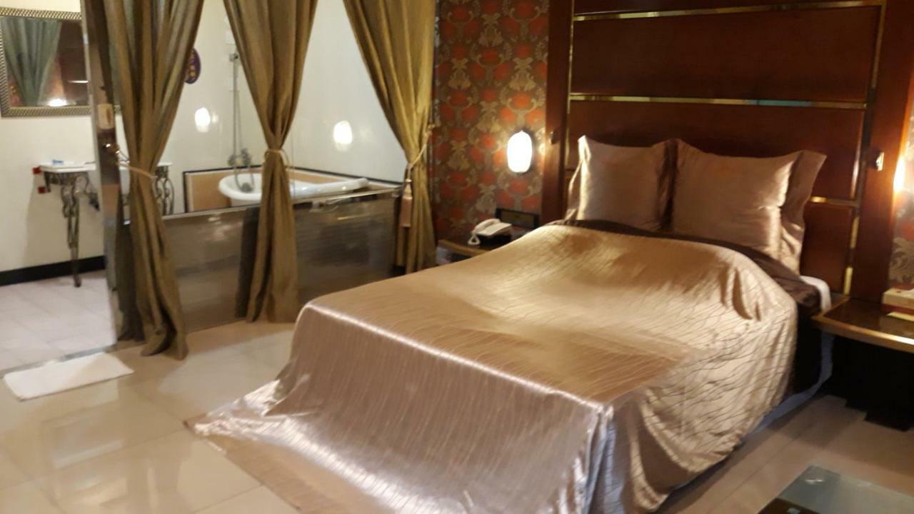 توتشينغ Sydney Motel المظهر الخارجي الصورة